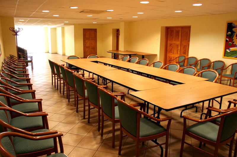 Gastland M0 Hotel & Conference Center Сигетсентмиклош Удобства фото